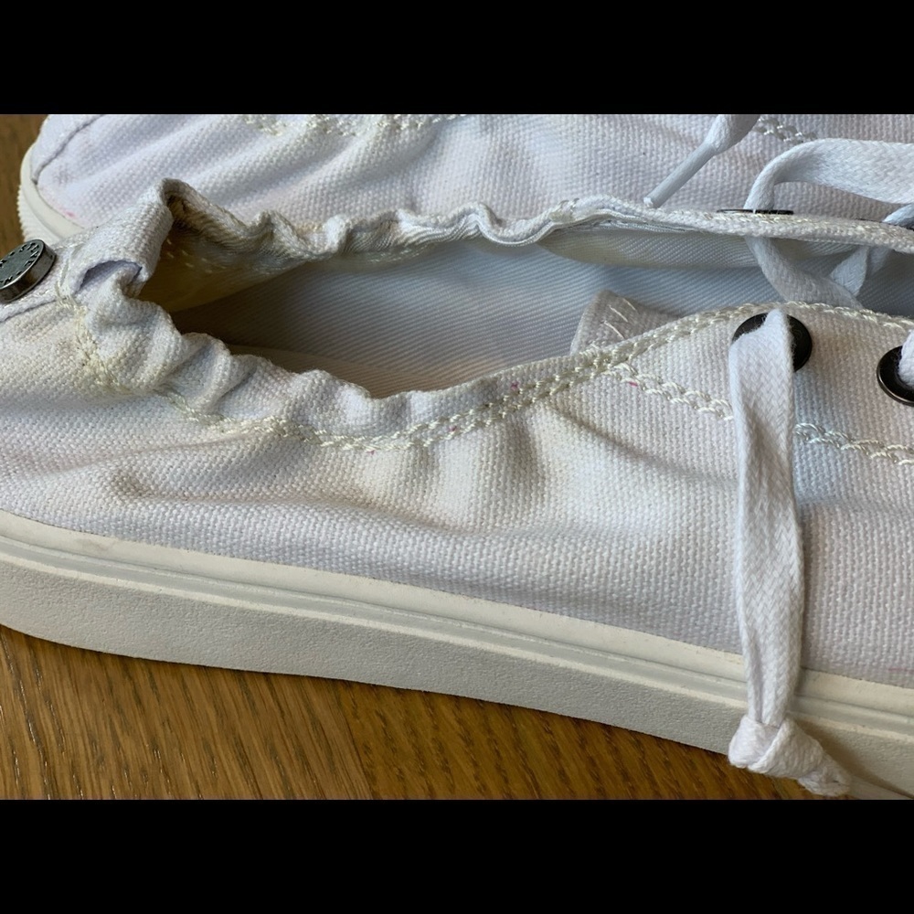 Steve Madden Jane Sneaker - Picture 4 of 8